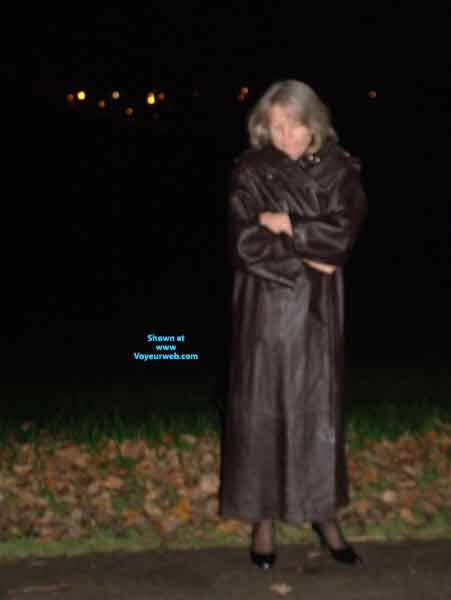 Moscha out at night , Mosch Is Out Again And Shows Her Boddy