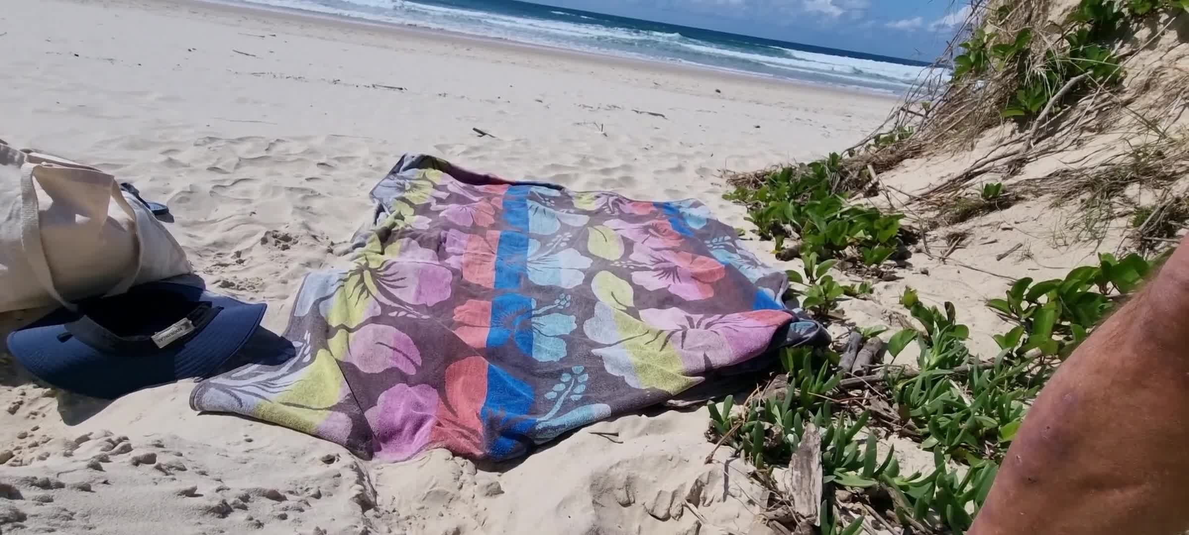 Pic #1Yellow G at the beach