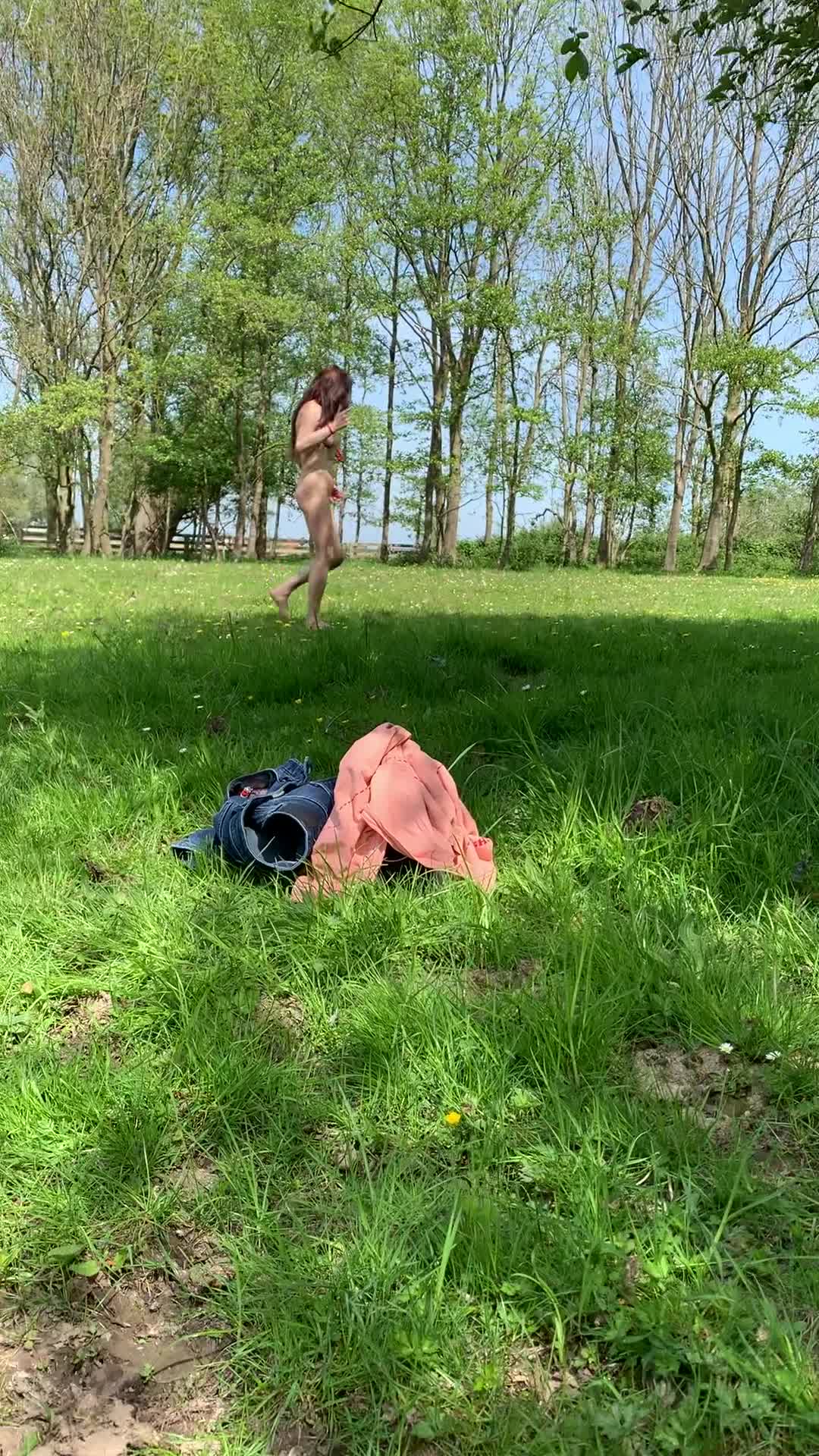 Pic #1Who is there ?