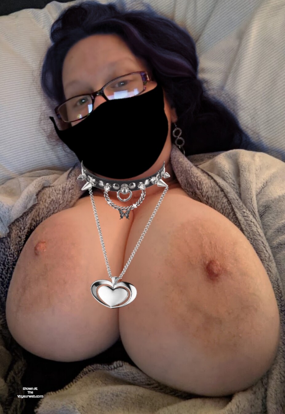 Pic #1 Large tits of my wife - Venuslove28