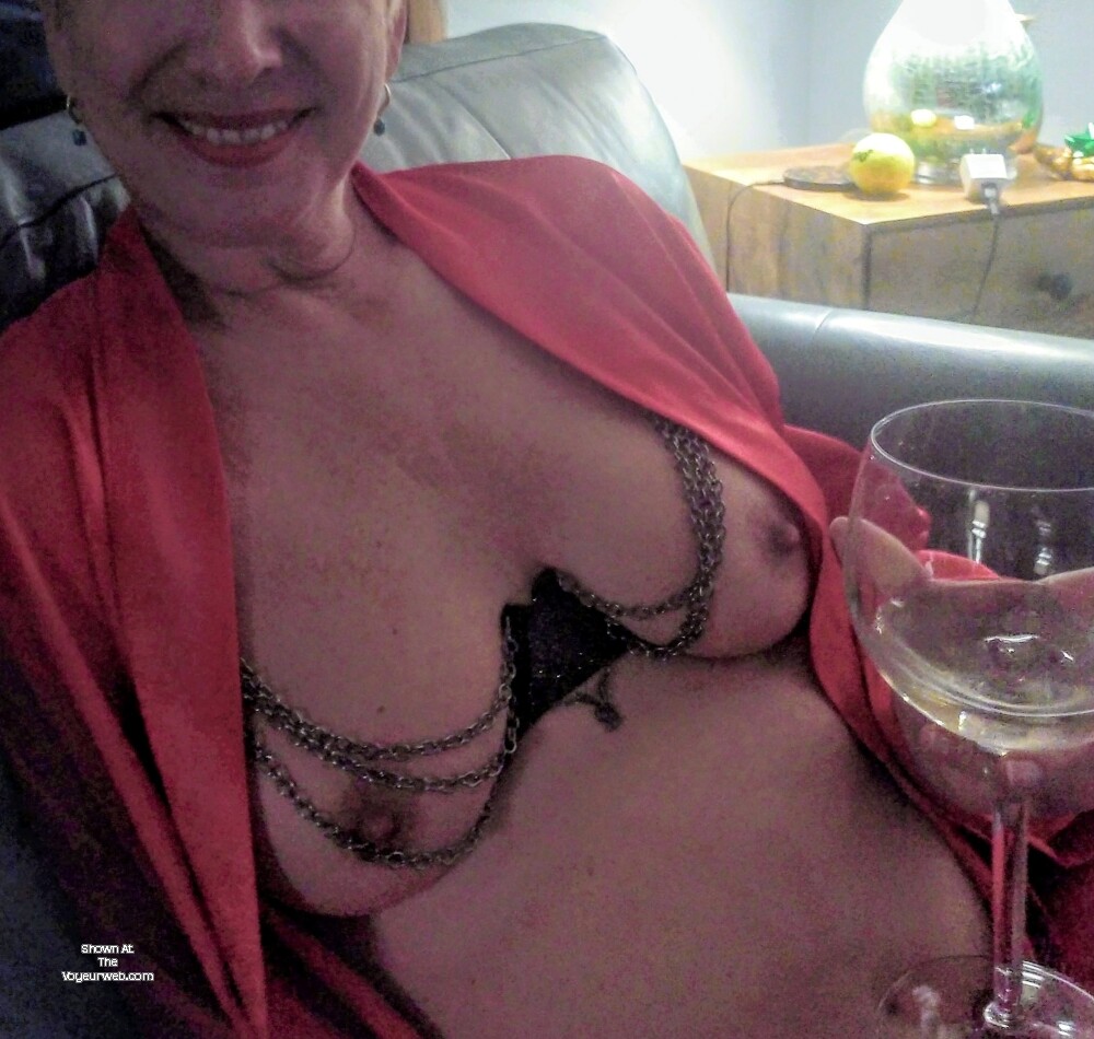 Pic #1 Medium tits of my wife - Lynne