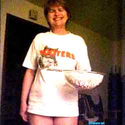 Pic #1 Hooters girl