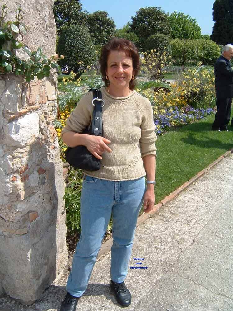 Pic #1VERY SLUTTY WIFE