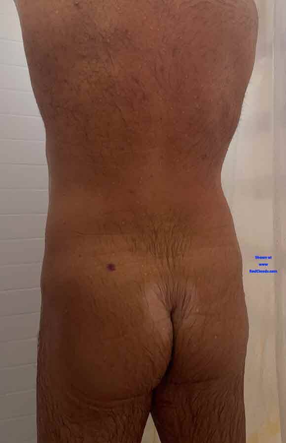 Pic #1Showertime!