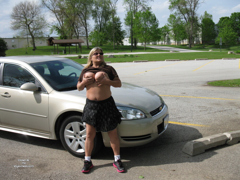 Pic #1 Large tits of my girlfriend - melinda w