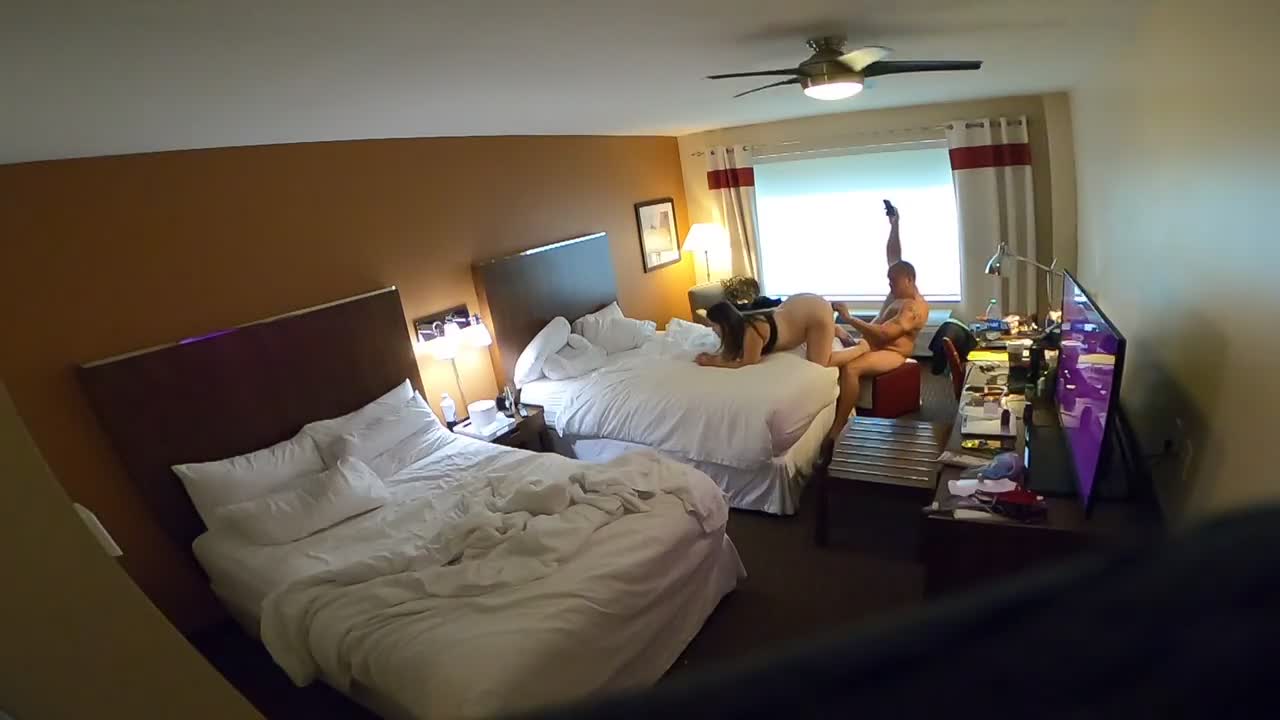 Pic #1Eating all of that ass