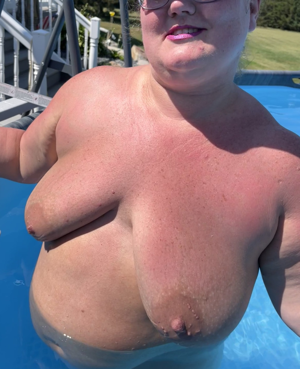 Pic #1 Medium tits of my wife - Ginger