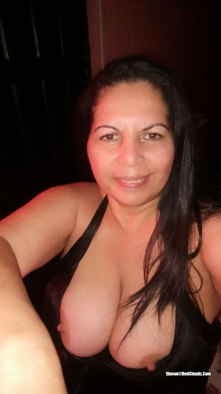 Pic #1Chicas