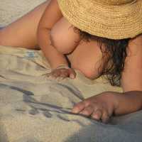Pic #1 Paloma, Paloma... - Beach