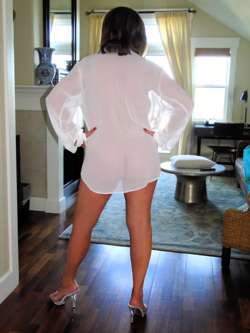 Pic #1 My wife's ass - Heelmrmrs