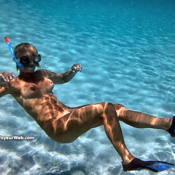Pic #1 Underwater photos. - Amateur, Close-ups, Cunt Pics, Firm Ass, Hard Nipples, Homemade Amateur, Medium Tits, Nude Amateurs, Nude Girls, Pussy, Round Tits, Sexiest Legs, Shaved, Wet, Wet Pussy Pic, Wet Tits