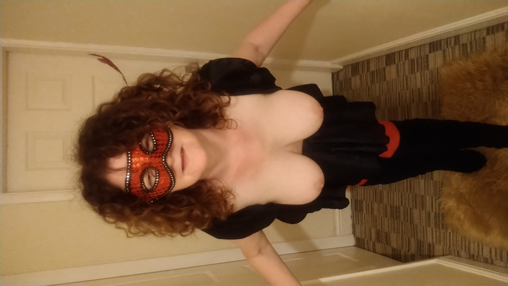Pic #1 Large tits of my wife - Mrs UK
