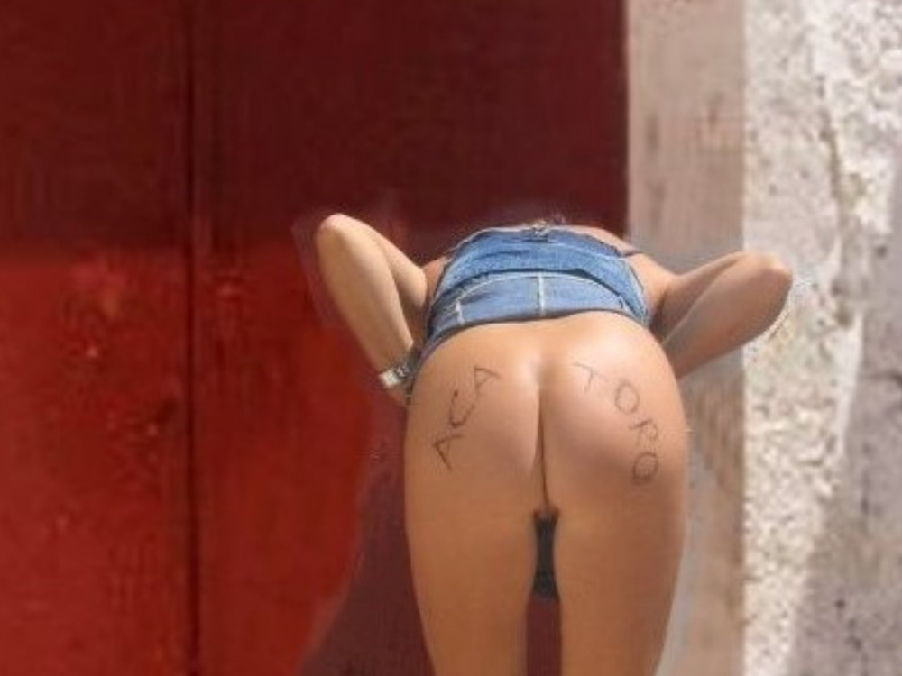 Pic #1 My wife's ass - Lisa Melagio