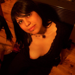 Medium tits of my girlfriend - Abi98