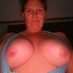 Pic #1 Flashing my titties