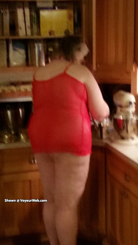 Pic #1Bess loves to cook!