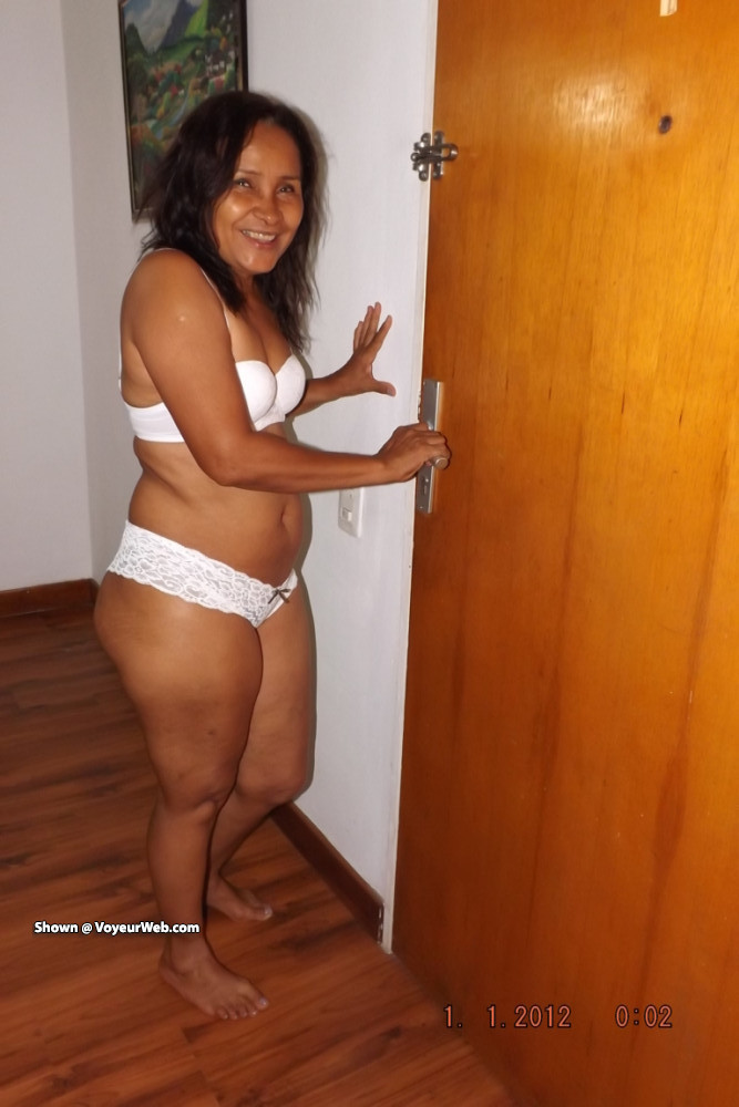 Pic #1 Piernas abiertas