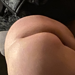 My wife's ass - Snowgirl