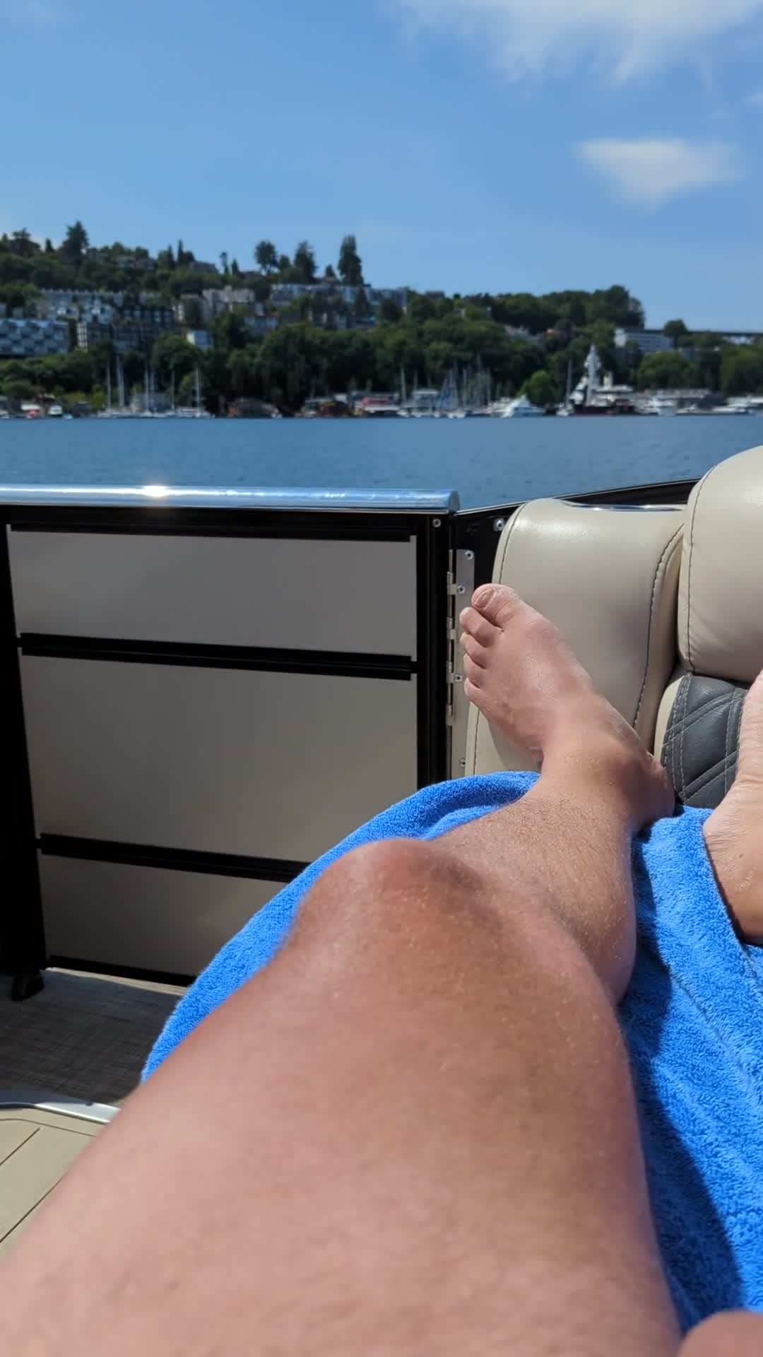 Pic #1Nude on Lake Union, Seattle, WA