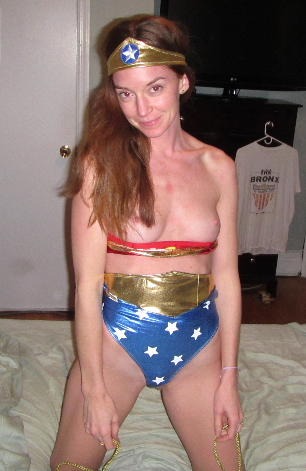 Pic #1 Small tits of a neighbor - Wonder Woman