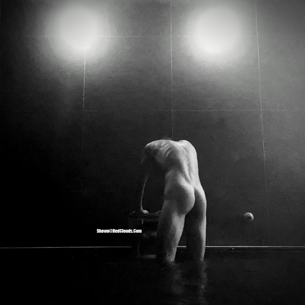 Pic #1Alone in an Onsen