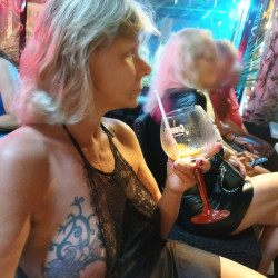 Medium tits of my wife - Anna-