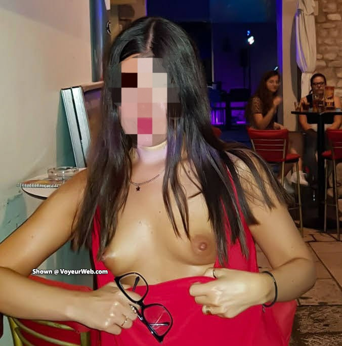 Pic #1A tavola!! - Amateur, Big Nipples, Flashing, Flashing Tits, Hanging Tits, Hard Nipples, Medium Tits, Natural Tits, Outdoors, Public Exhibitionist, Public Place, Sexiest Legs, Topless Amateurs, Topless Girls