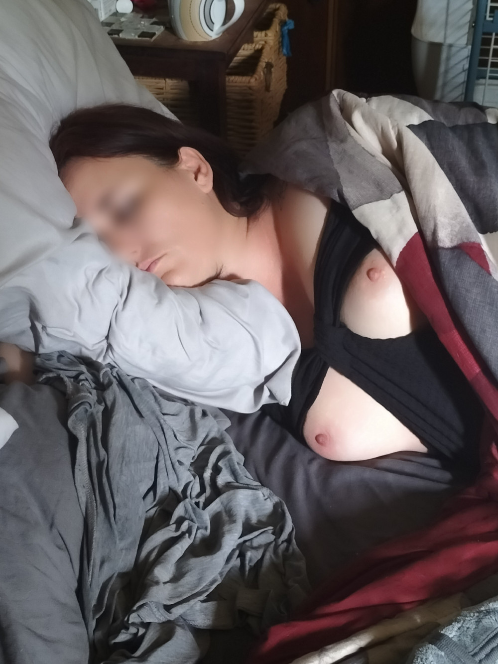 Pic #1 Medium tits of my wife - My wife