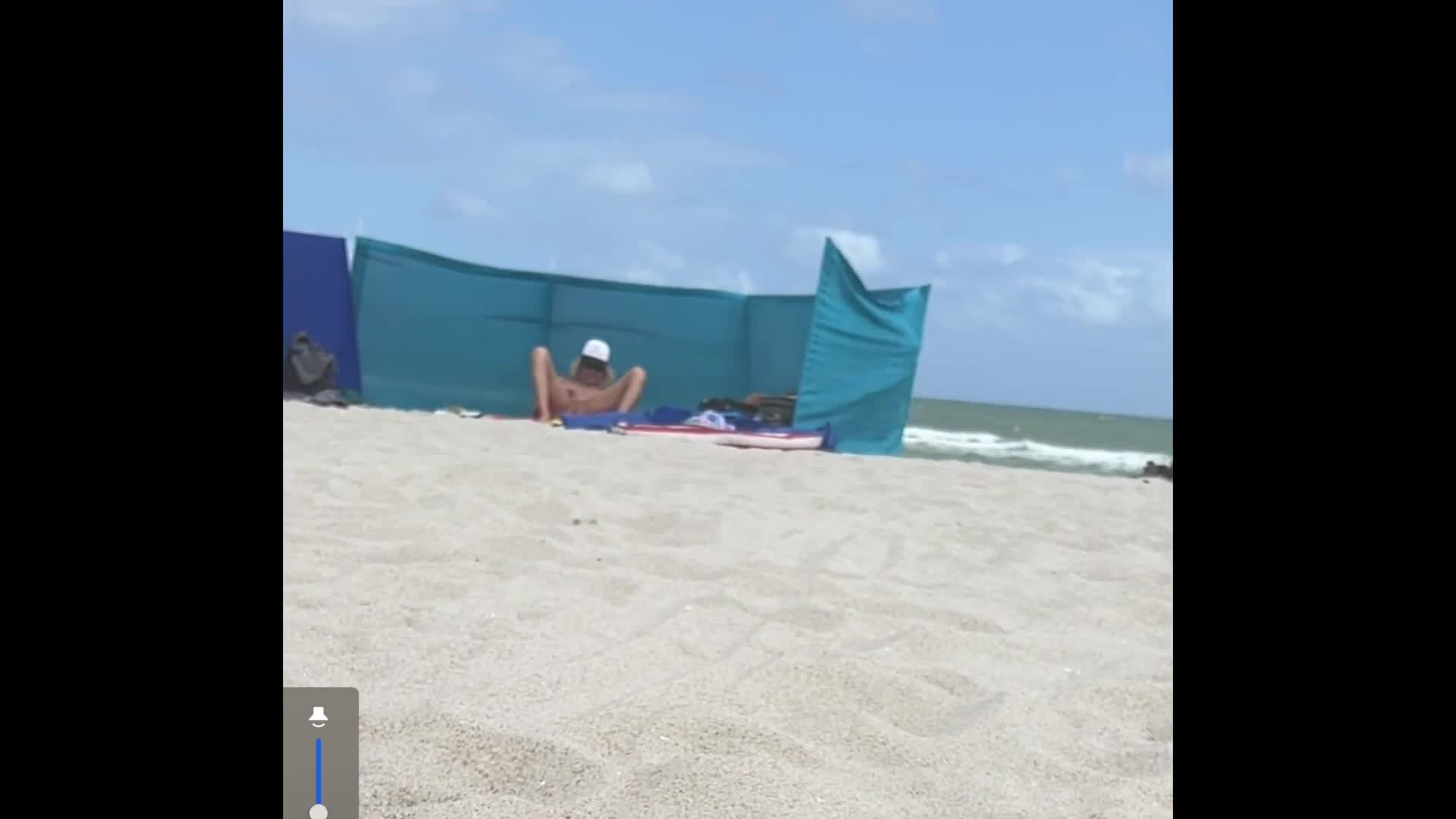 Pic #1Haulover Pussy Spread