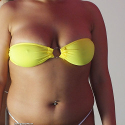 Pic #1 Ex Girlfriend Try on her bikini No2