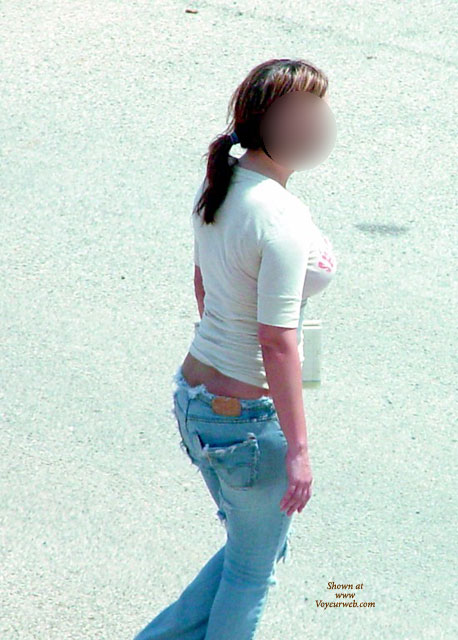 Pic #1 Petitioner's Butt Crack