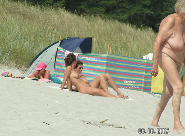 Pic #1Freundinnen03