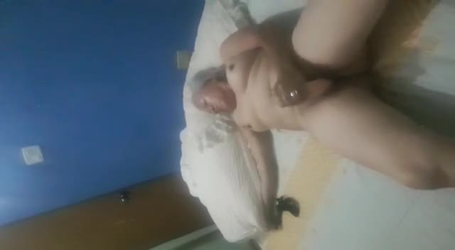 Pic #1Mas de la costurera masturbandose