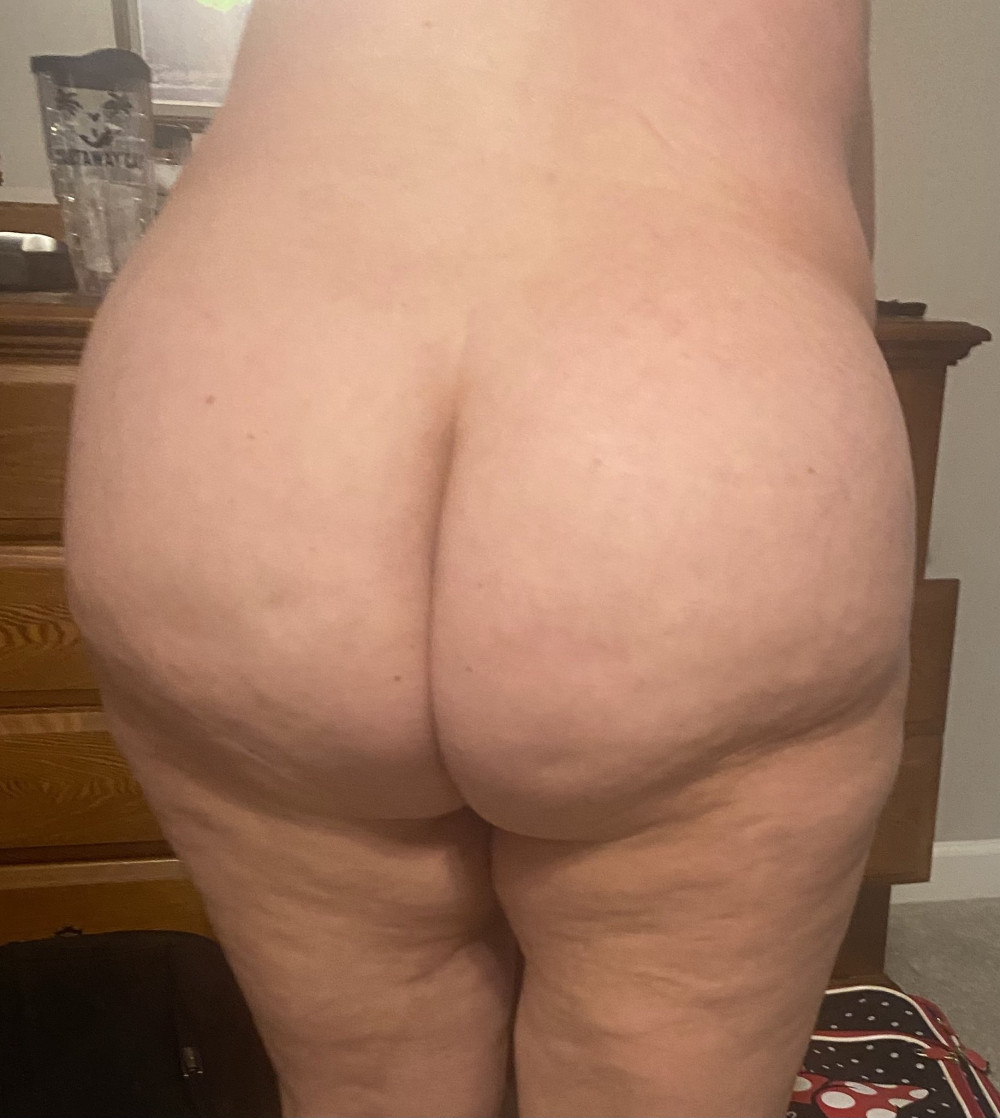 Pic #1 My wife's ass - Marie