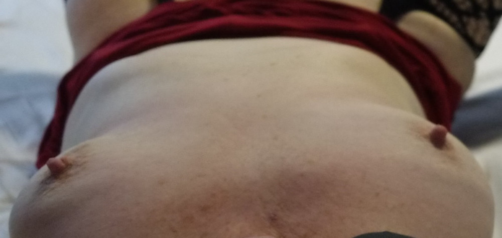 Pic #1 Small tits of my girlfriend - Emily