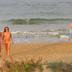 Nicol fucks a stranger on the beach in full view of everyone. 1