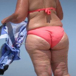 Pic #1Mature Woman with thick booty beach voyeur