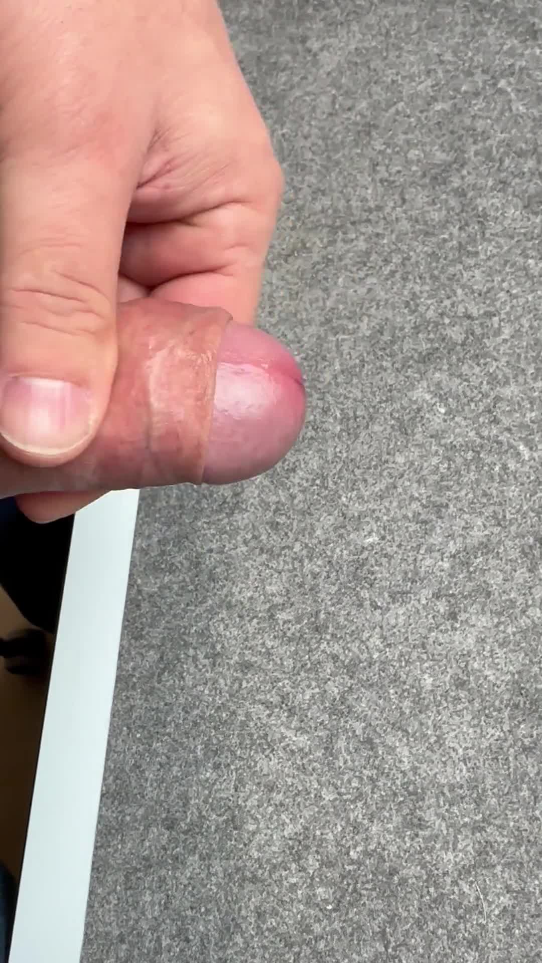 Pic #1Quick jerk-off