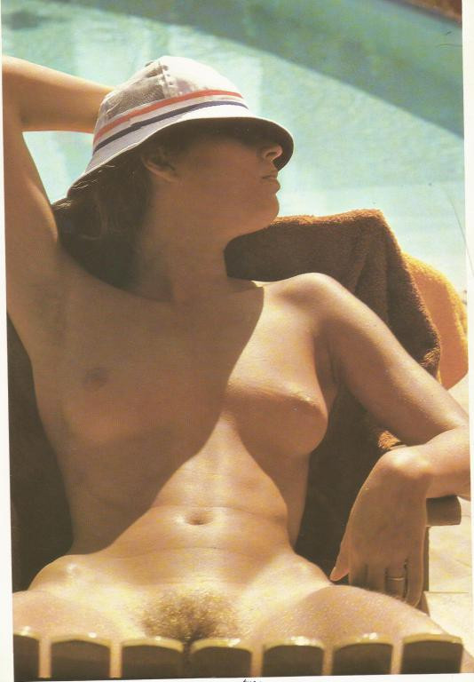 Pic #1 Small tits of my wife - Marie