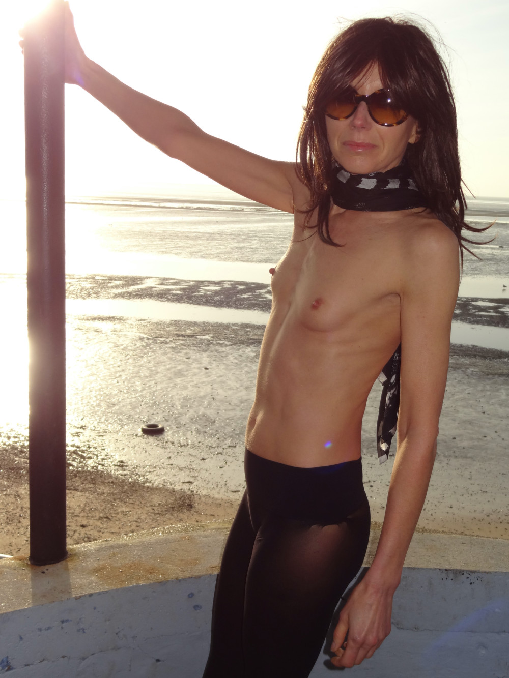 Pic #1 My very small tits - Diane