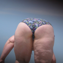 Pic #1 Fantastic BBW beach candid