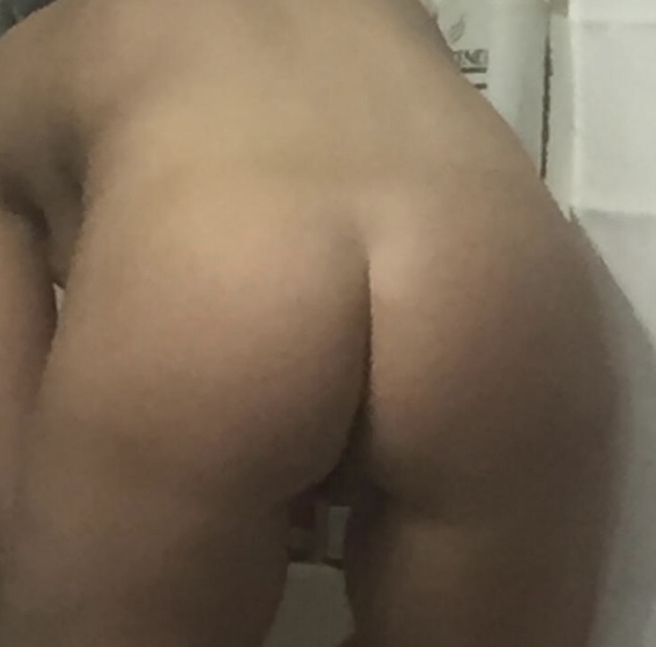 Pic #1 My wife's ass - Sugartits