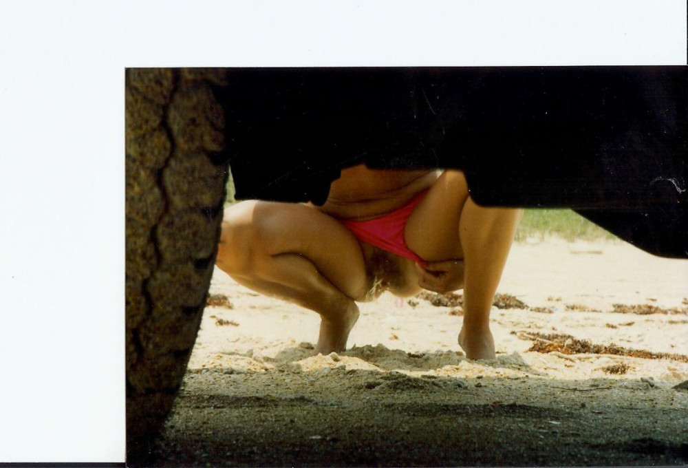 Pic #1 My girlfriend's ass - unknown