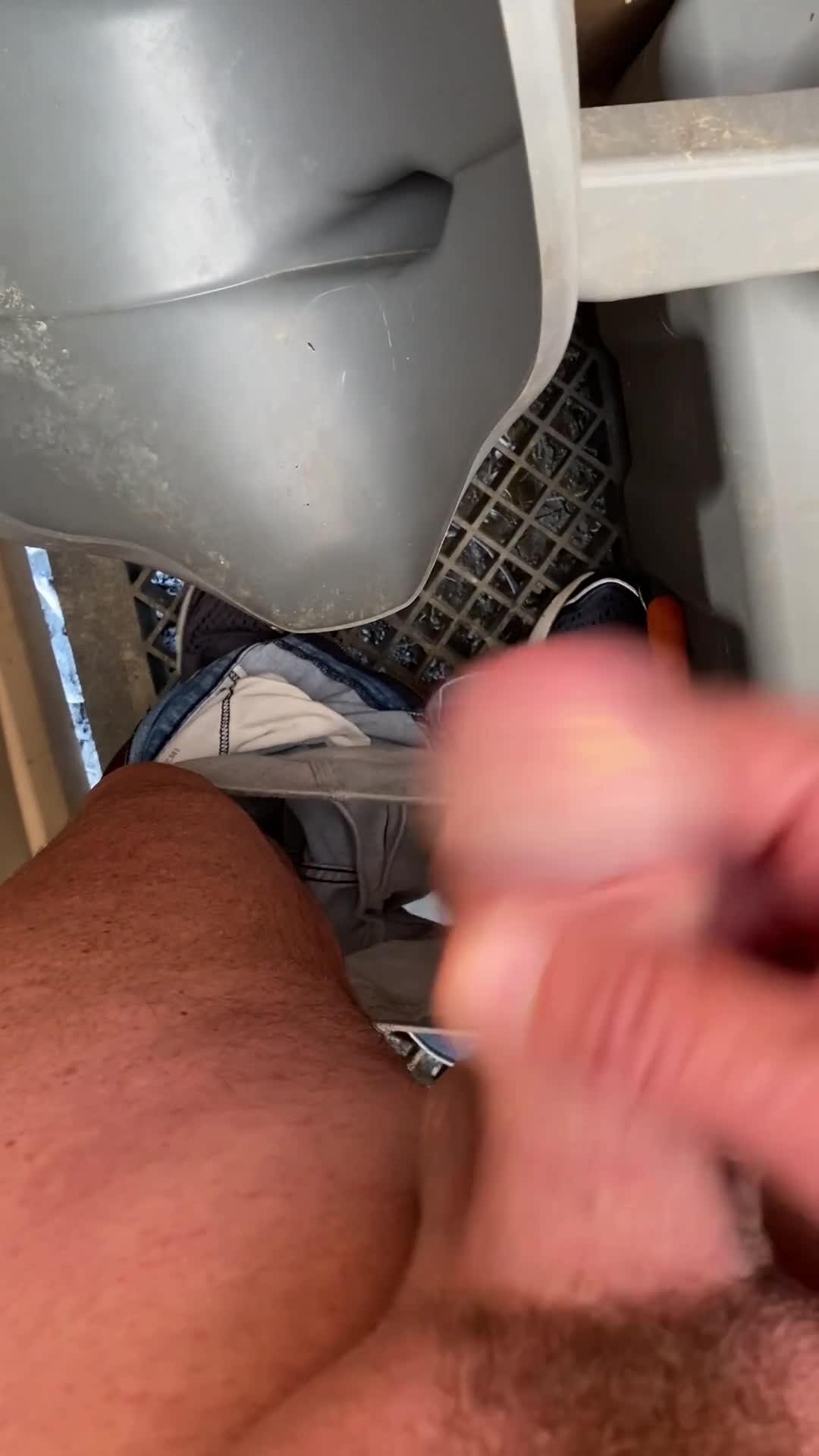 Pic #1Jerking off in porta potty