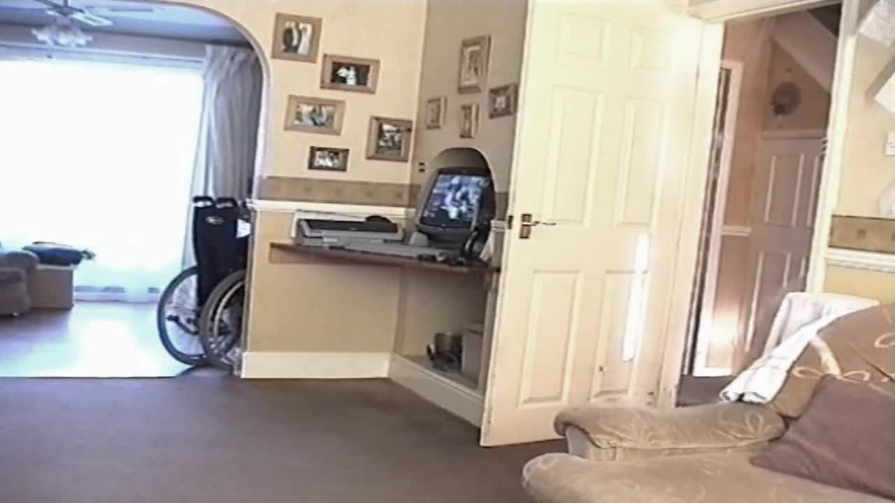 Pic #1Naked in red high heels