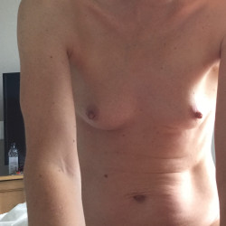 Small tits of my wife - Kim this weekend.