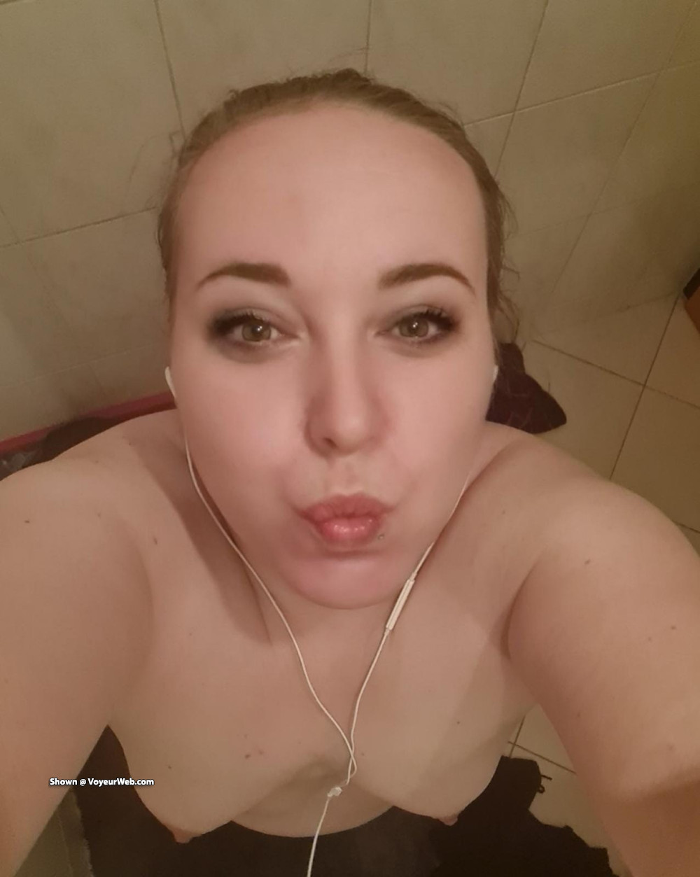 Pic #1Slut