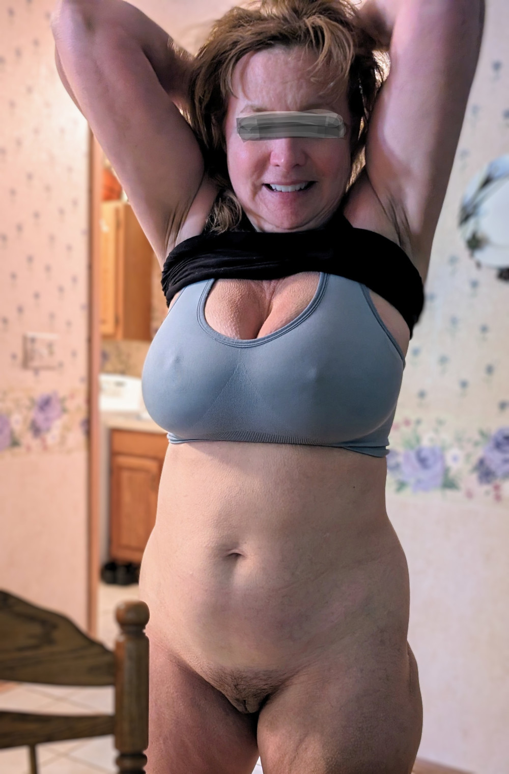 Pic #1 Large tits of my wife - T2please