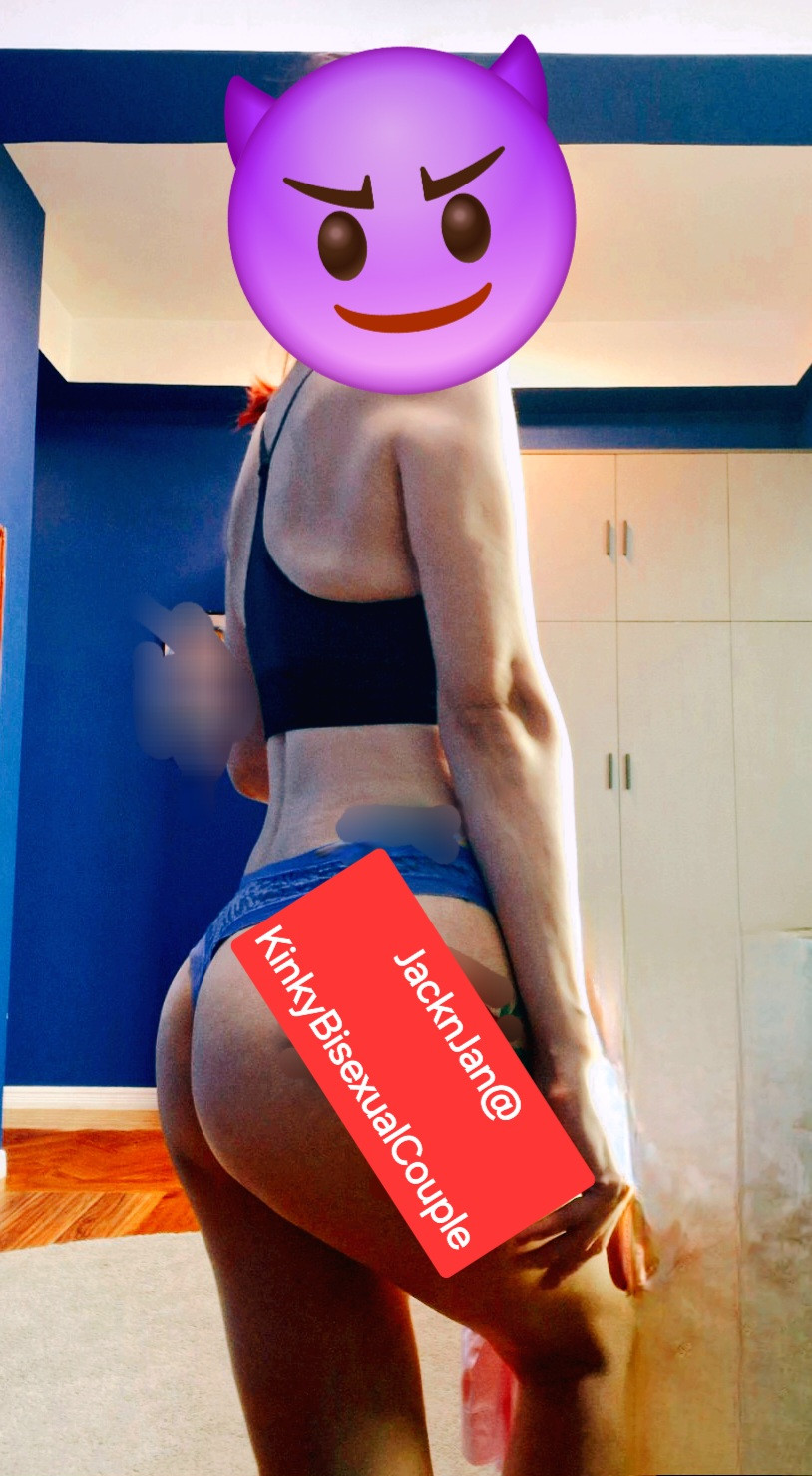 Pic #1 My wife's ass - ASIAN BISEXUAL COUPLE