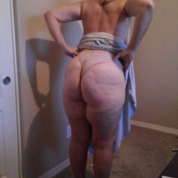 My girlfriend's ass - Hotlady89